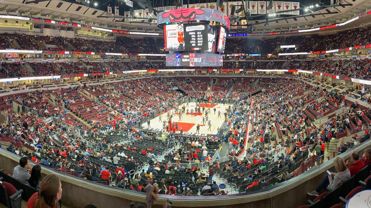Panoramic view of the court and stands during a Chicago Bulls game at the United Center
