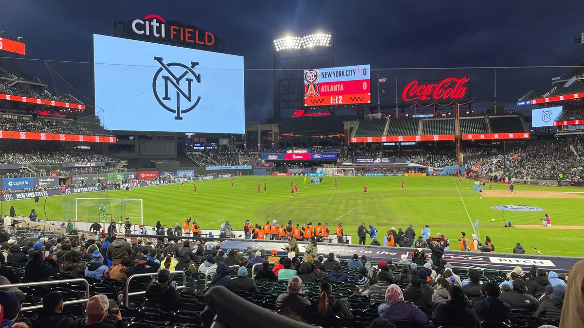 Vue du terrain et des tribunes du Citi Field pendant un match du New York City FC