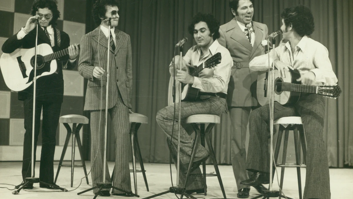 Silvio Santos em contexto televisivo, símbolo da formação cultural do SBT