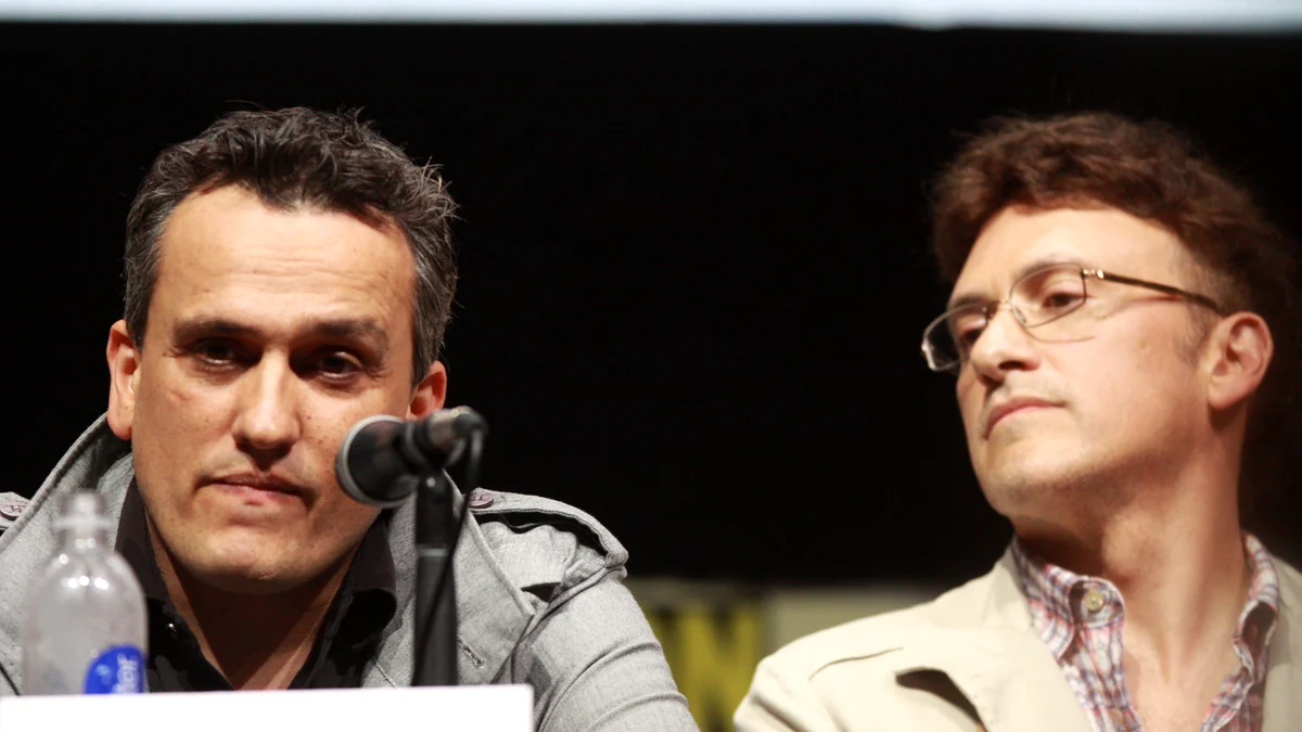 Anthony Russo et Joe Russo lors d'un événement de cinéma.
