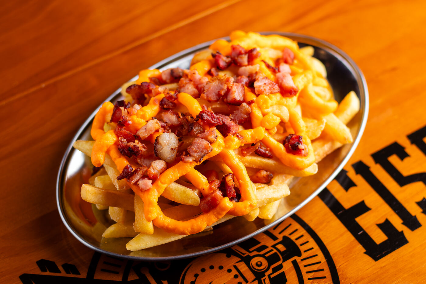 Papas con Cheddar y Bacon
